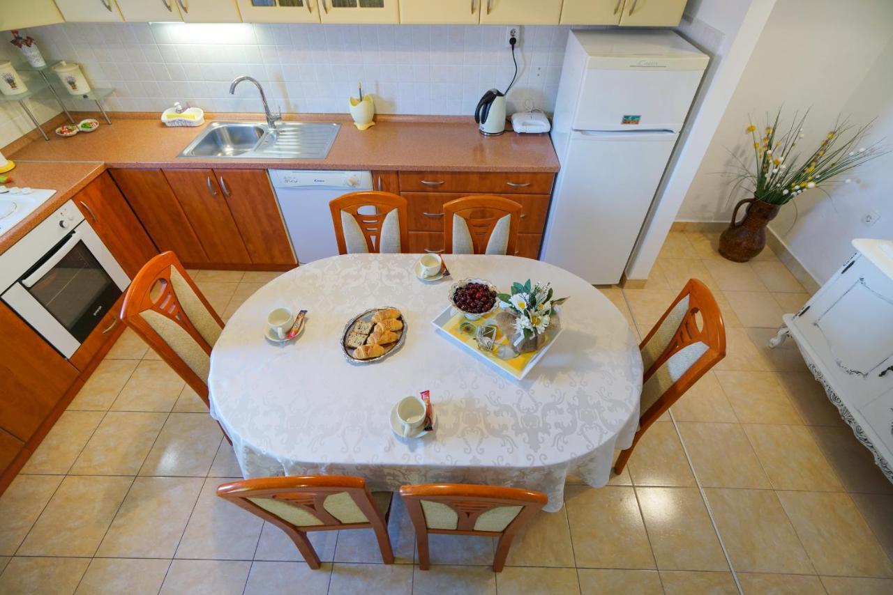 Apartment Jardin With Free Cowered Parking Zadar Bagian luar foto